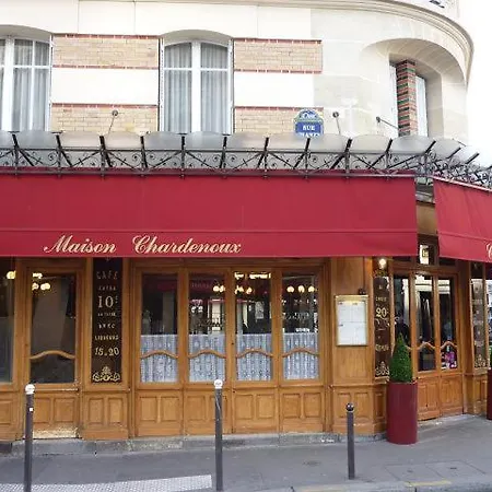 Grand Entre Bastille Et Le Marais Appartamento *